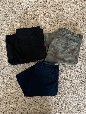Cat & Jack Boys Shorts Bundle 3-Pack Size 10 Black Camo Navy Blue
